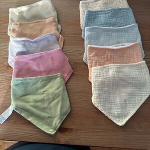 Chick Pea Pastel Bandana Bib Set